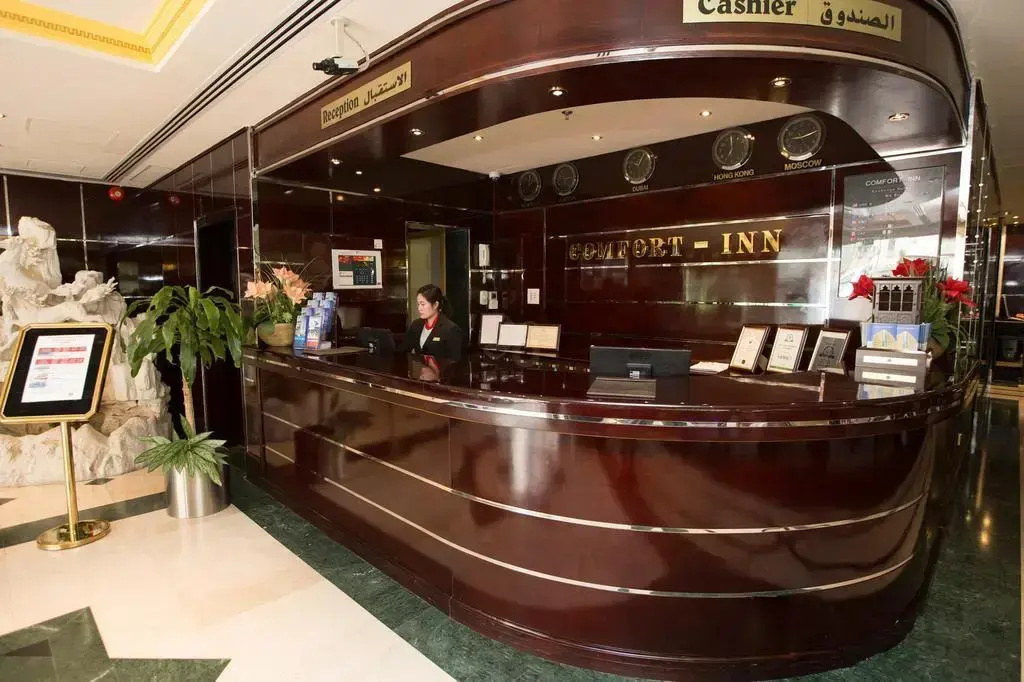 Comfort Inn Hotel — фото
