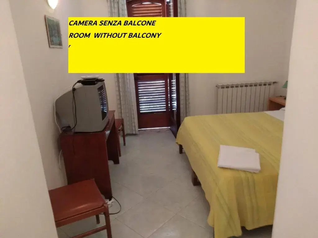 Economy room
