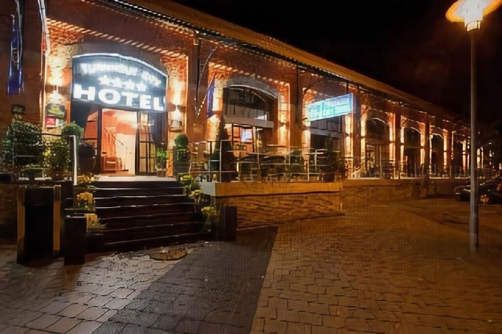 Turnhout City Hotel by null