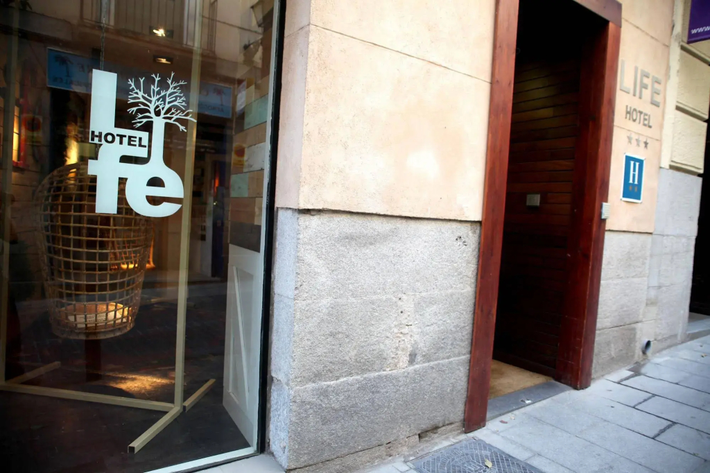 Natura Life Gran Via Hotel