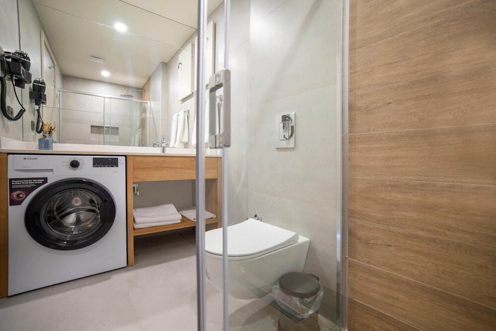 Люкс Comfort с балконом в Bomo Suites
