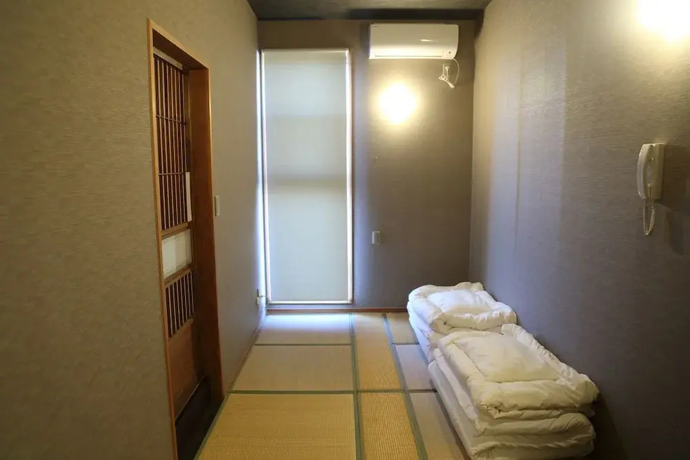 Economy Double room (twin beds)