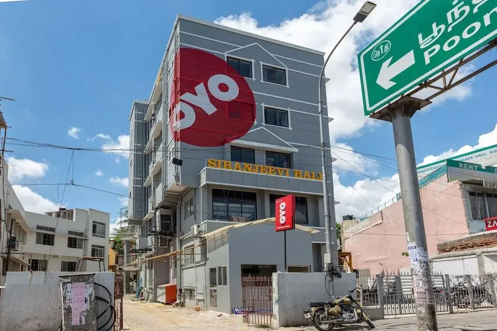 OYO Flagship 17298 Kishore Inn