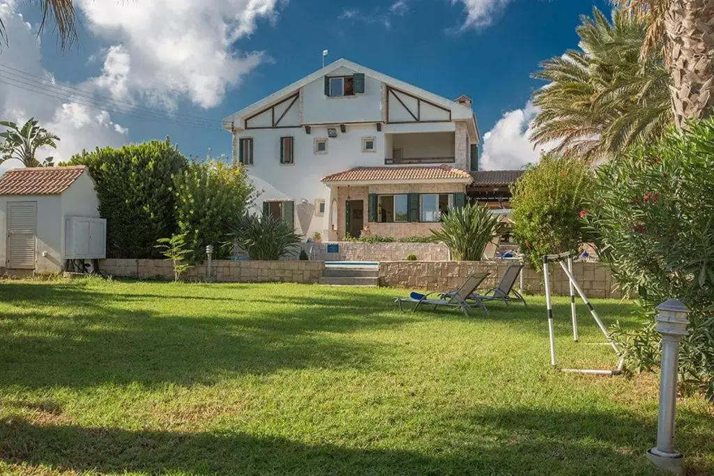 Villa Matronas Titan - Stunning 5 Bedroom Protaras Villa with Private Pool - Close to the Beach