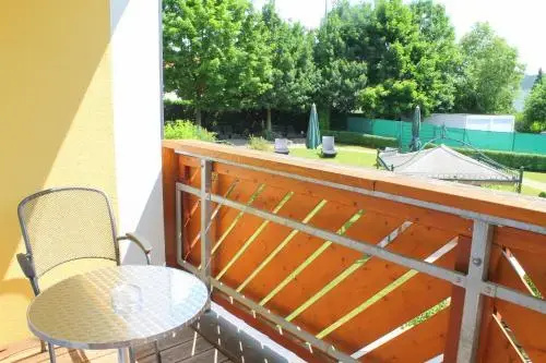 Balcony & Terrace