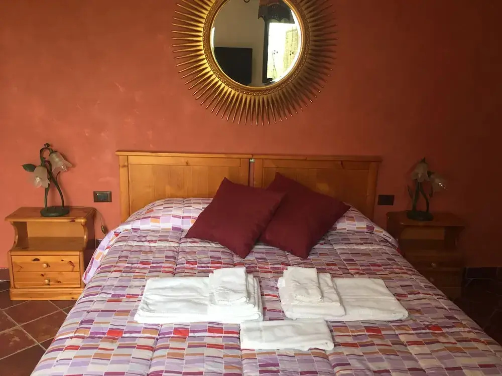 Standard Double room (full double bed)