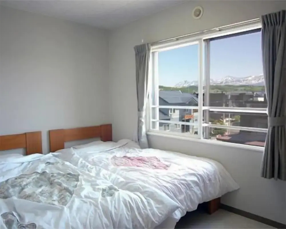 3 Bedrooms Apartment with balcony