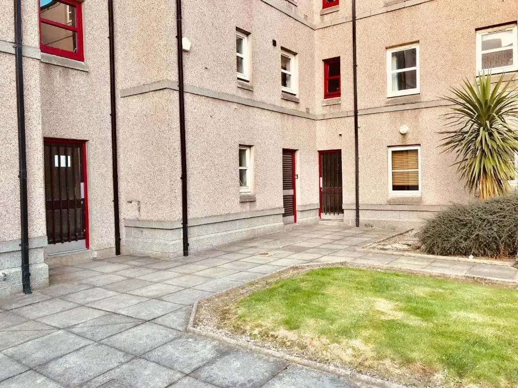 Find "DWELLCOME HOME Ltd" site for 10oo10 assurance from past guests - Immaculate Central 2 bedroom King & Double 1st floor Apartment with free allocated auto barrier off street parking, fast broadband Miles better than a hotel