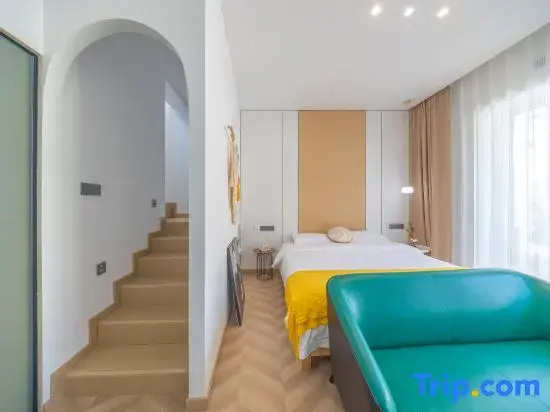 4 Bedrooms Villa