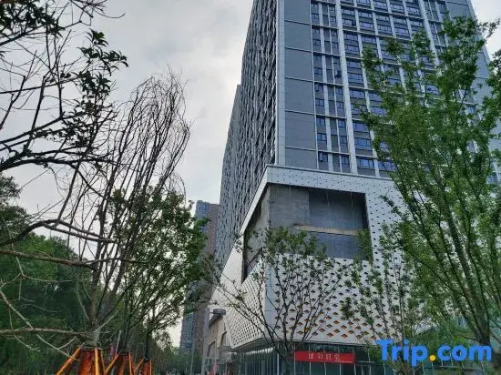 Tujv Homestay (Zhengzhou Huanghe Science and Technology College South Third Ring Subway Station)