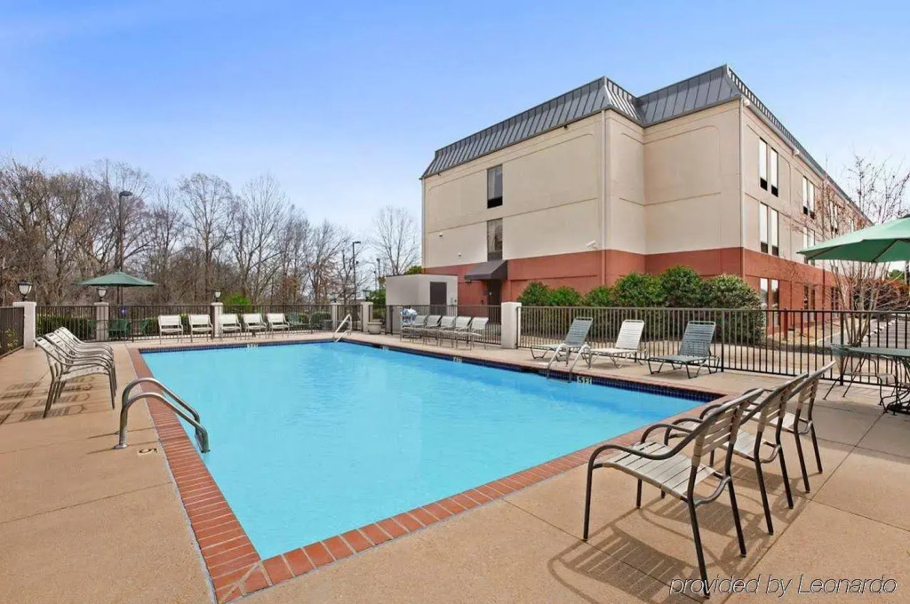 Hampton Inn Batesville - фото 12