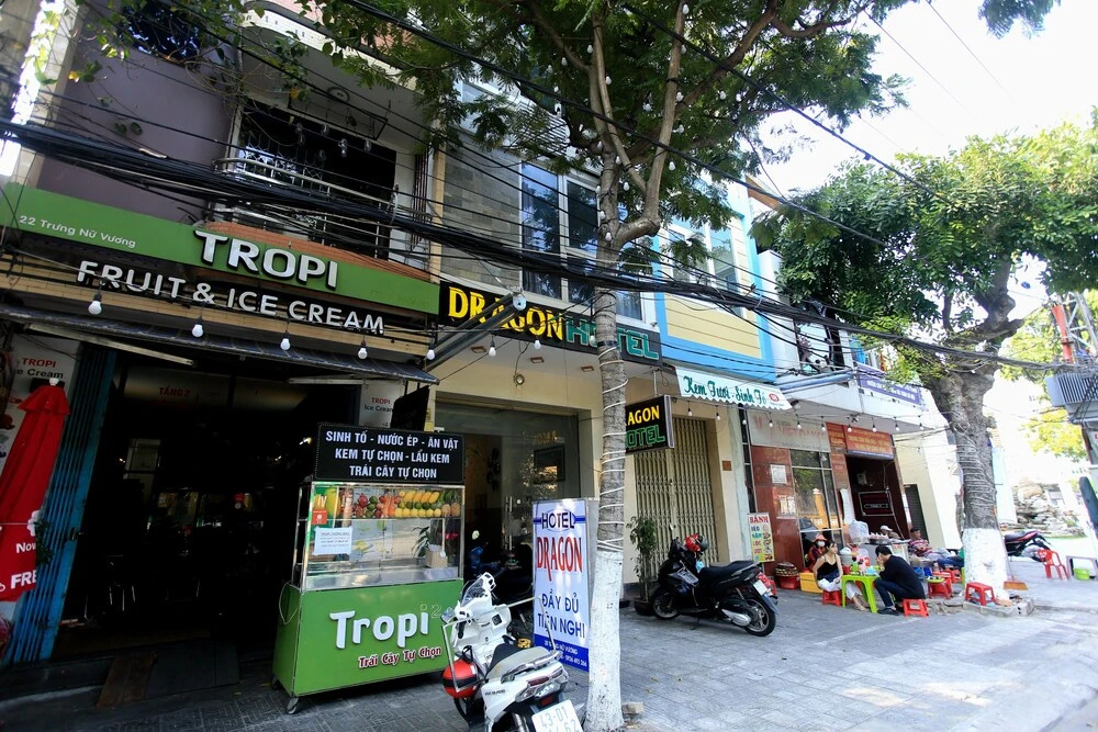 OYO 1072 Dragon Hotel