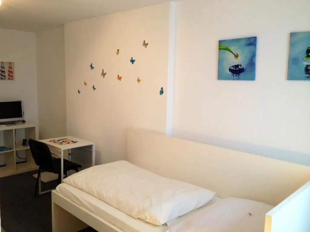 Economy room