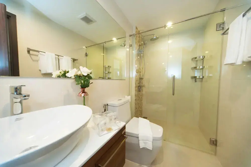 The Title KR Beach Condotel Rawai Phuket - Chambres