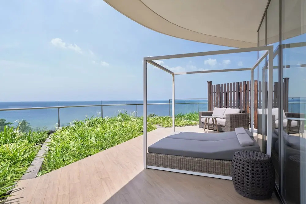 Intercontinental Phu Quoc Long Beach Resort