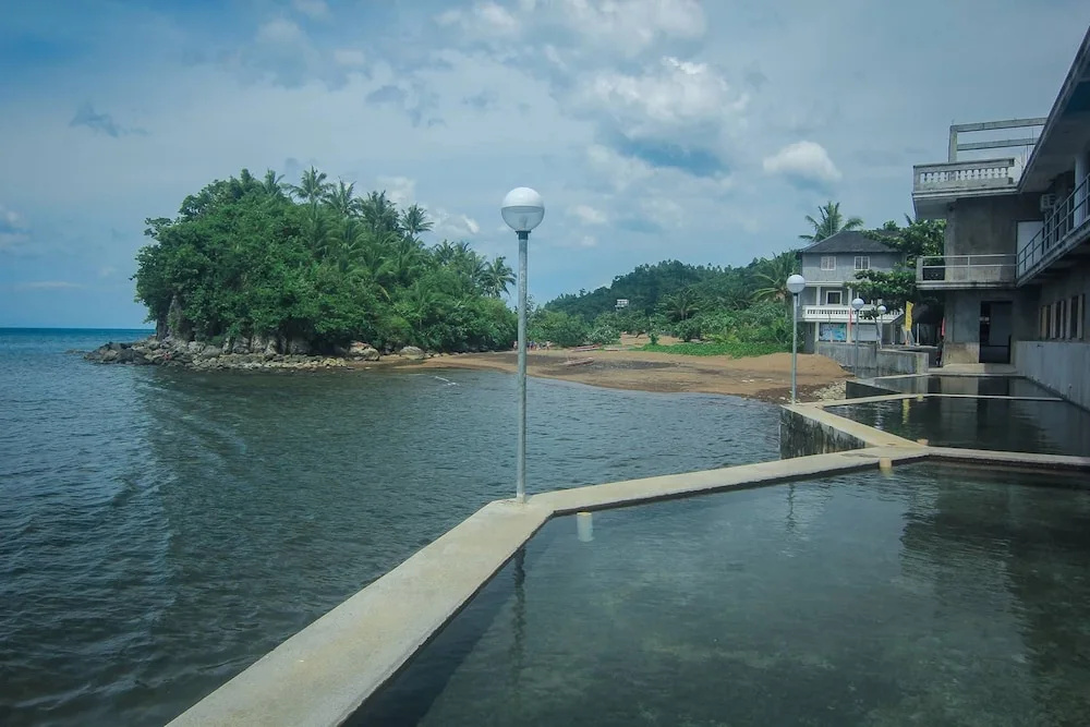 Beach & Waterfront