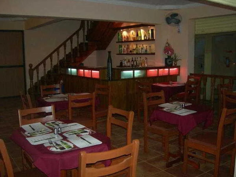 Food & Beverage