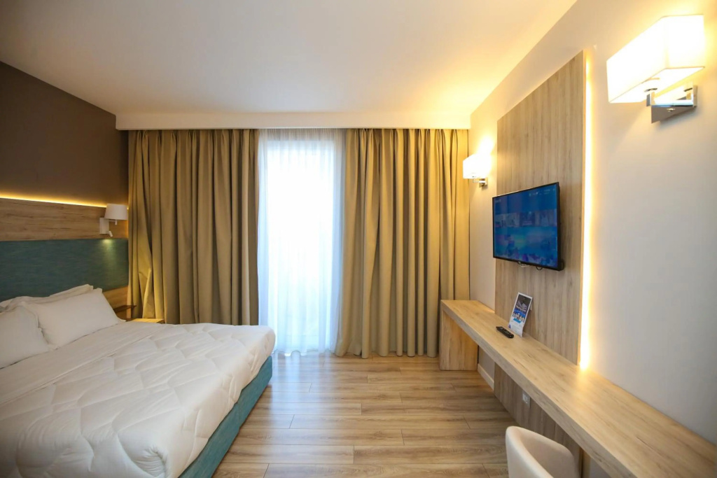 Regina Blu Hotel — 4