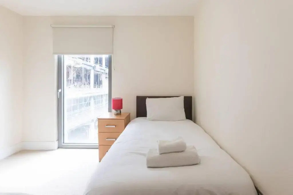 Bright and Modern 3 Bed Apartment Hyde Park Central London