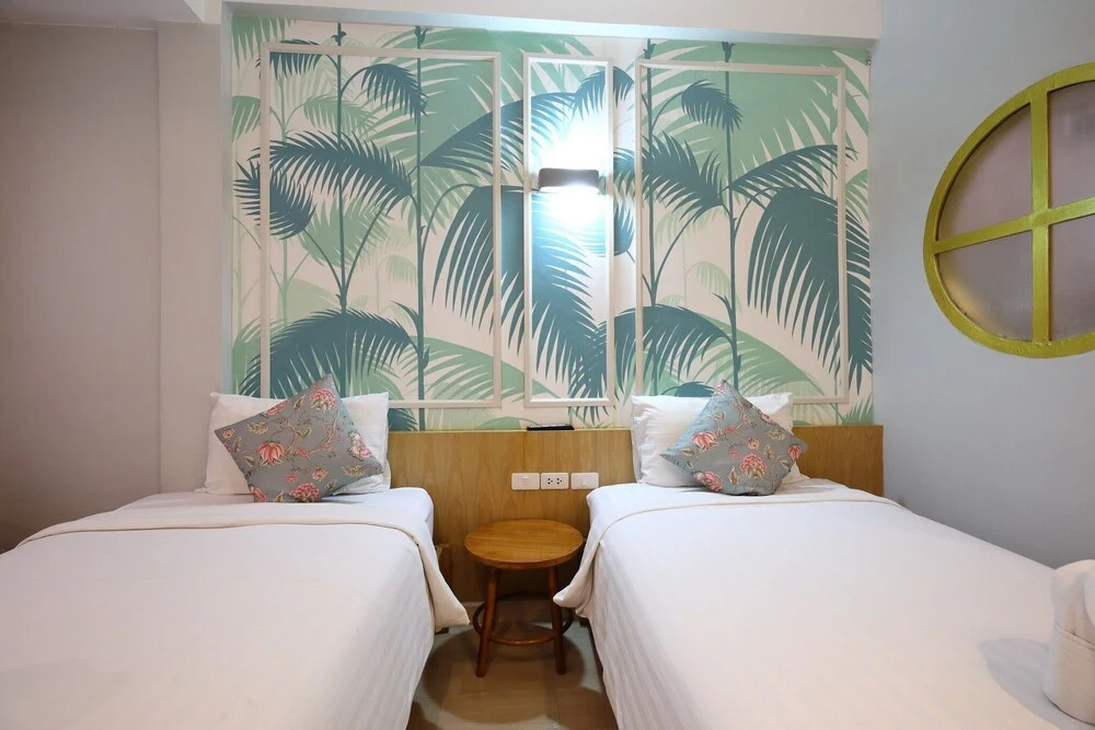 Poshtel Haven — 5