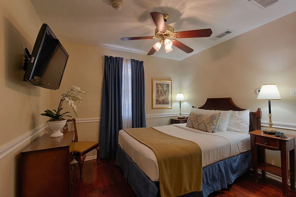 Hotel St. Pierre®, a French Quarter Inns® Hotel - Chambres