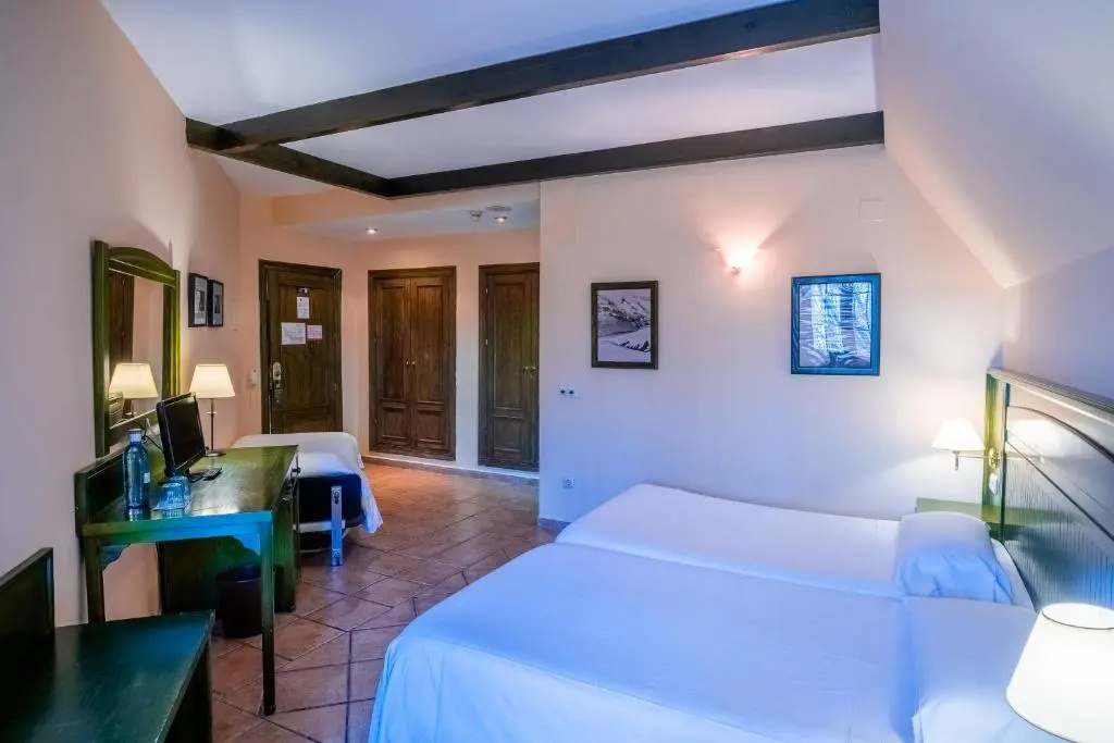 The Mountains Hotel - Chambres