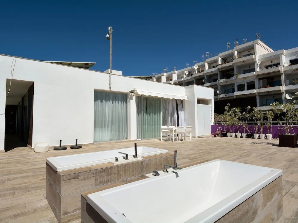 Modern Apartment in Solana Matorral With Terrace