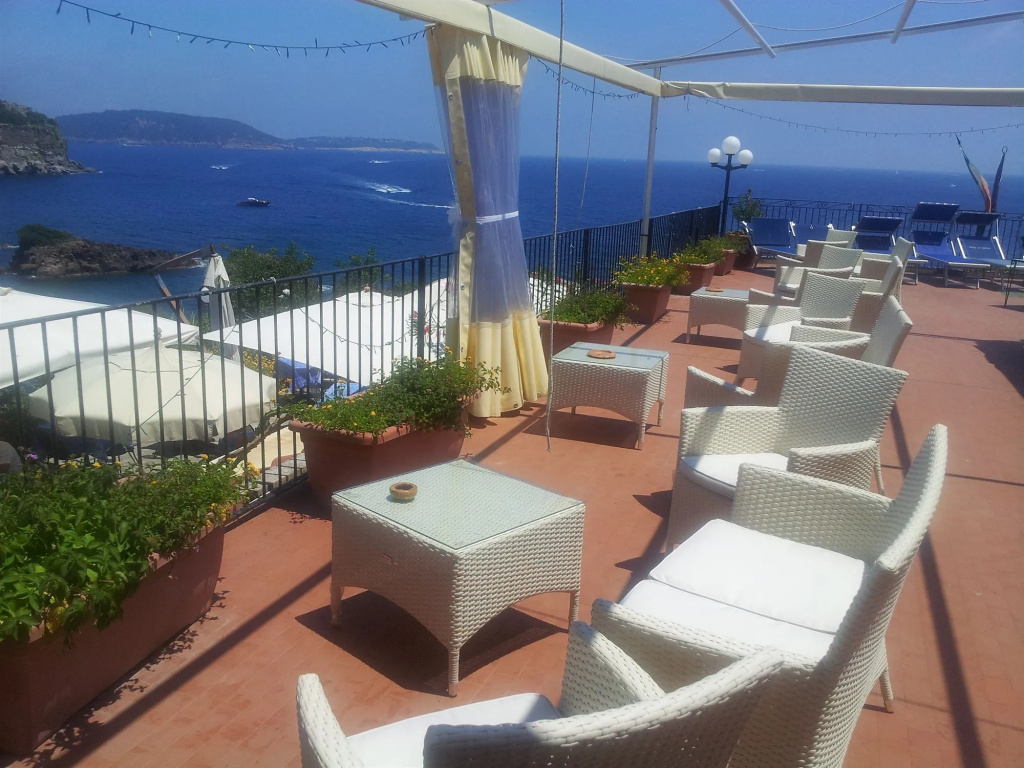 Hotel photo 11