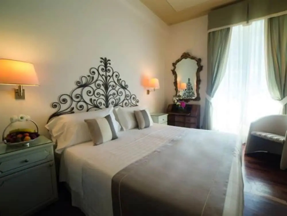Hotel Jolanda - Chambres