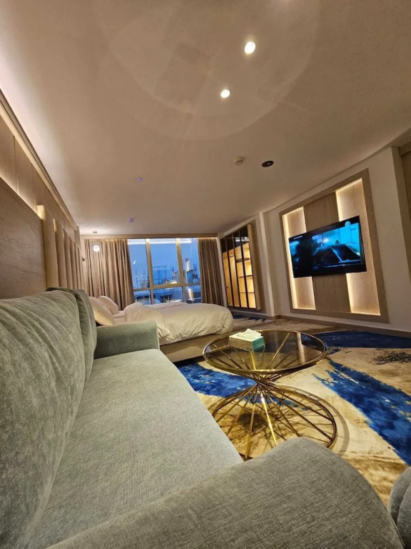 Premium Suite