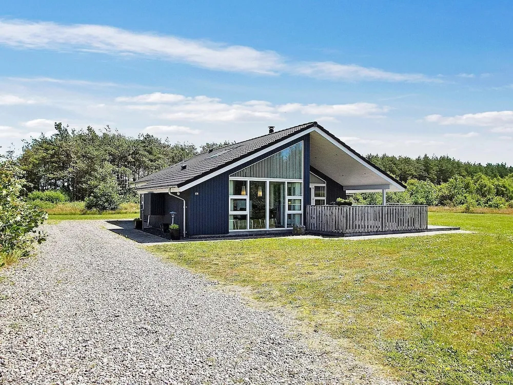 Serene Holiday Home in Brovst With Sauna & Barbecue - фото 12