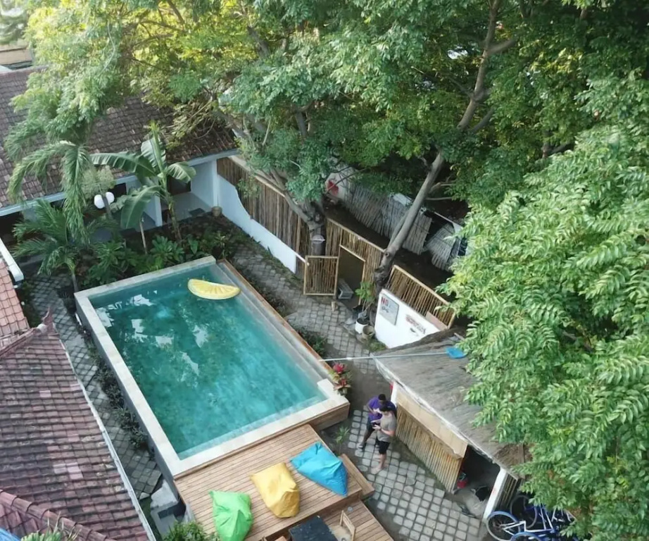 Dream Hotel