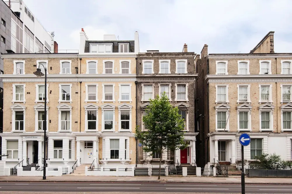 The Cromwell Road Rooftop Apartment - LSBI