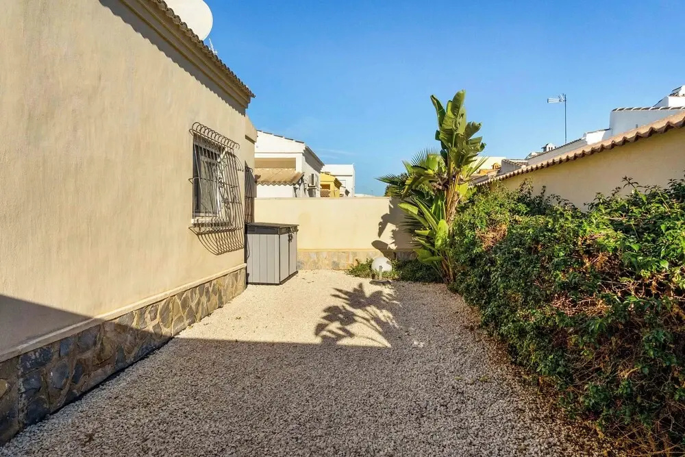 House With Private Pool