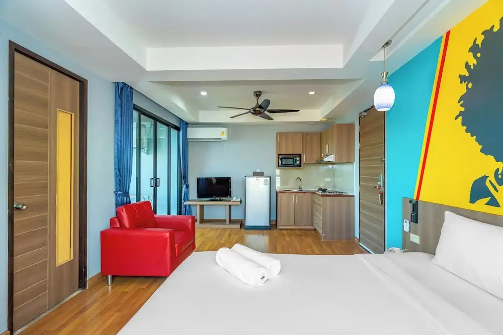 Superior Double room with balcony (full double bed)