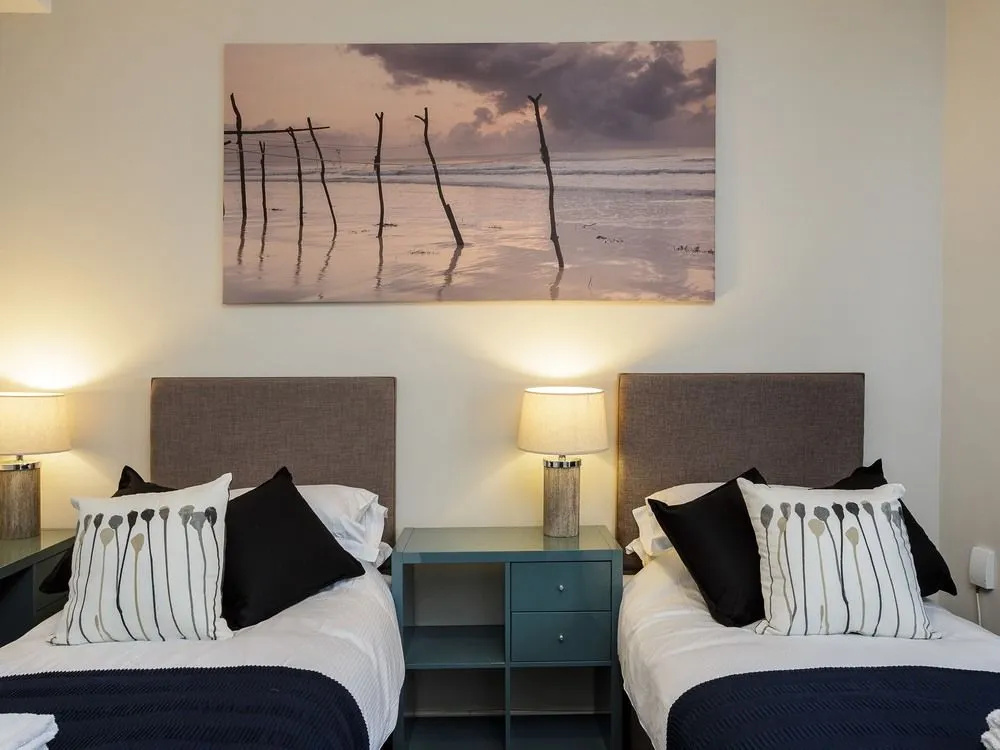 Upper Strand Apartment — 3