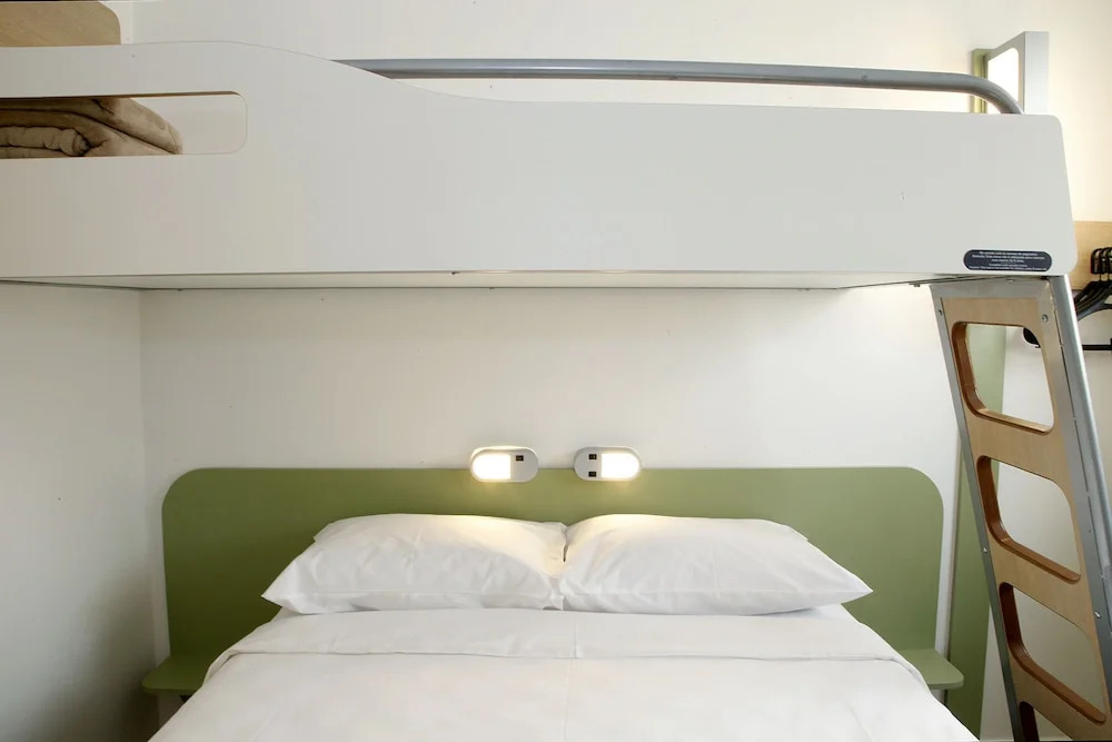 Двухместные апартаменты Standard двуспальная кровать в ibis budget BH Afonso Pena Savassi