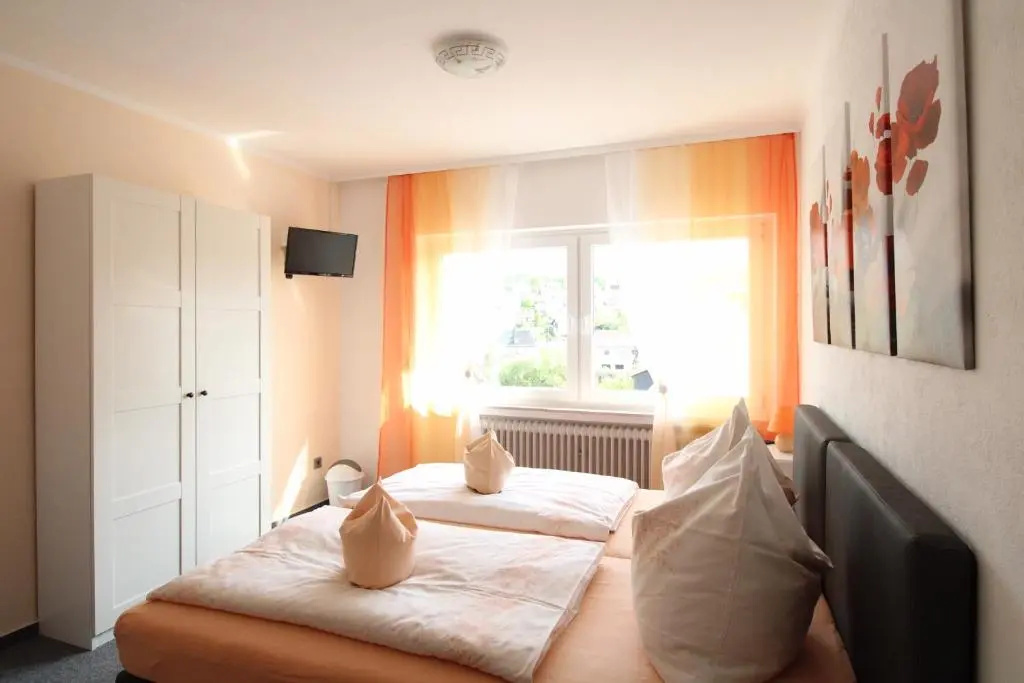 Frühstückspension Zur Krone - Chambres