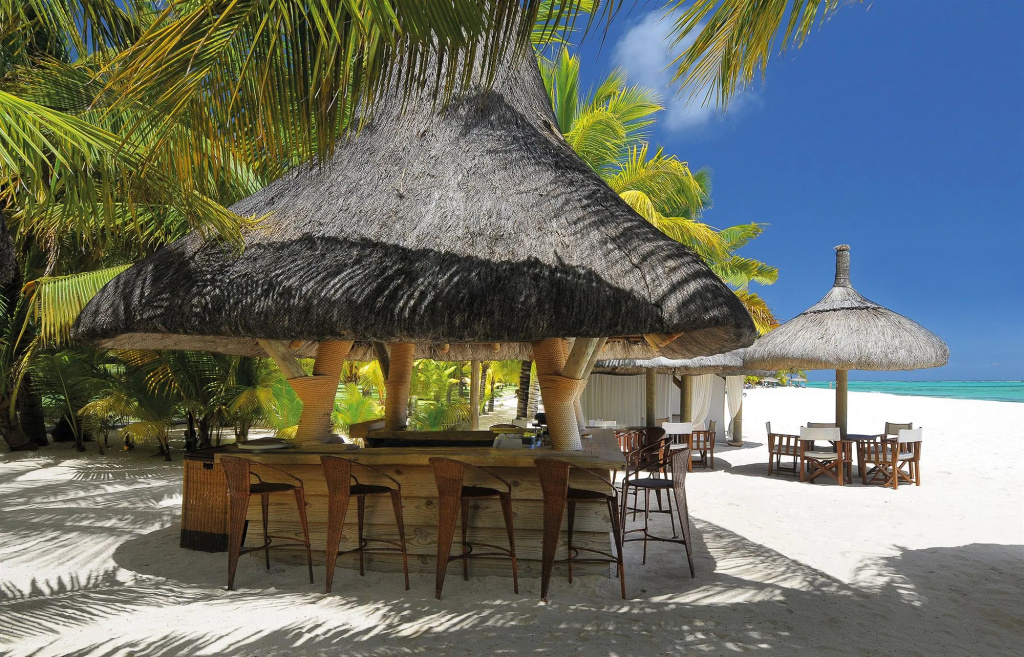 Beach & Waterfront