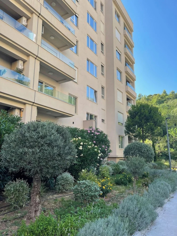 Ststus M apartments 102