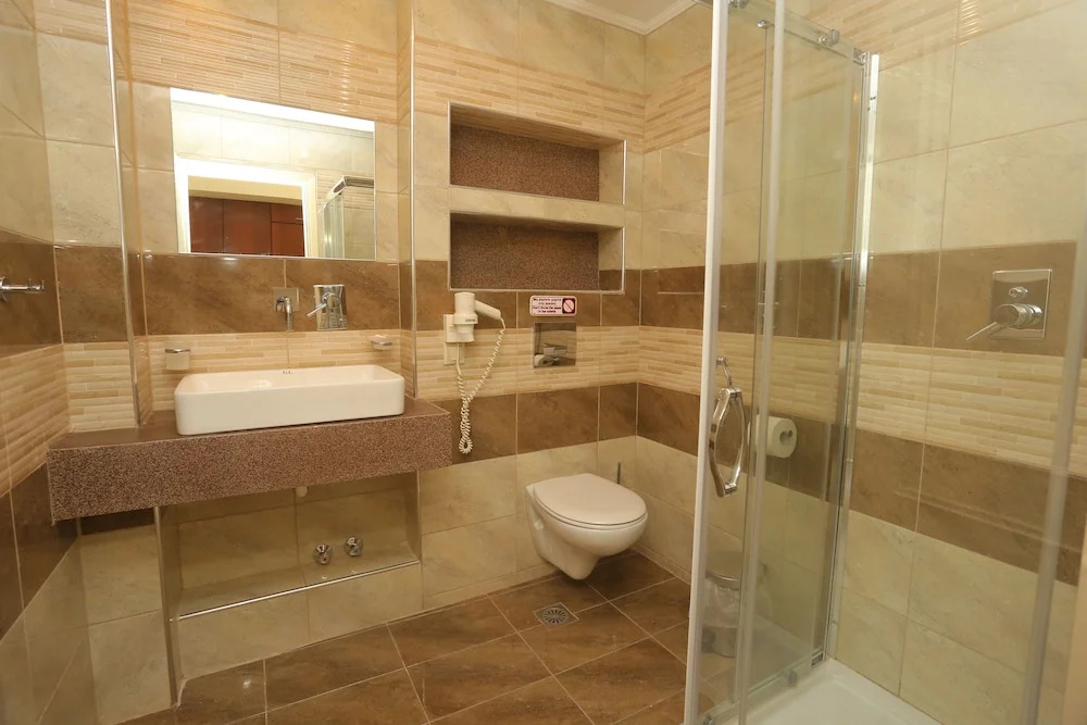 Grand Double room with garden view (full double bed)