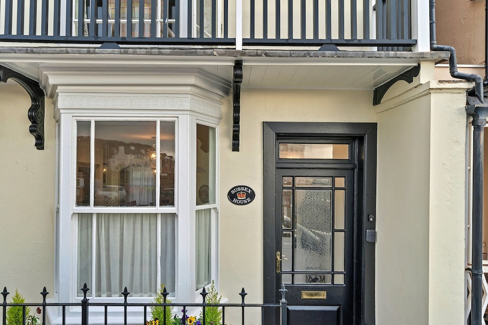Villa in Sidmouth With Sea Views