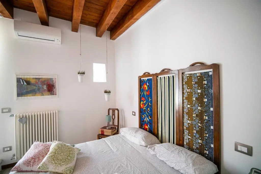 Deluxe Double room with balcony (full double bed)