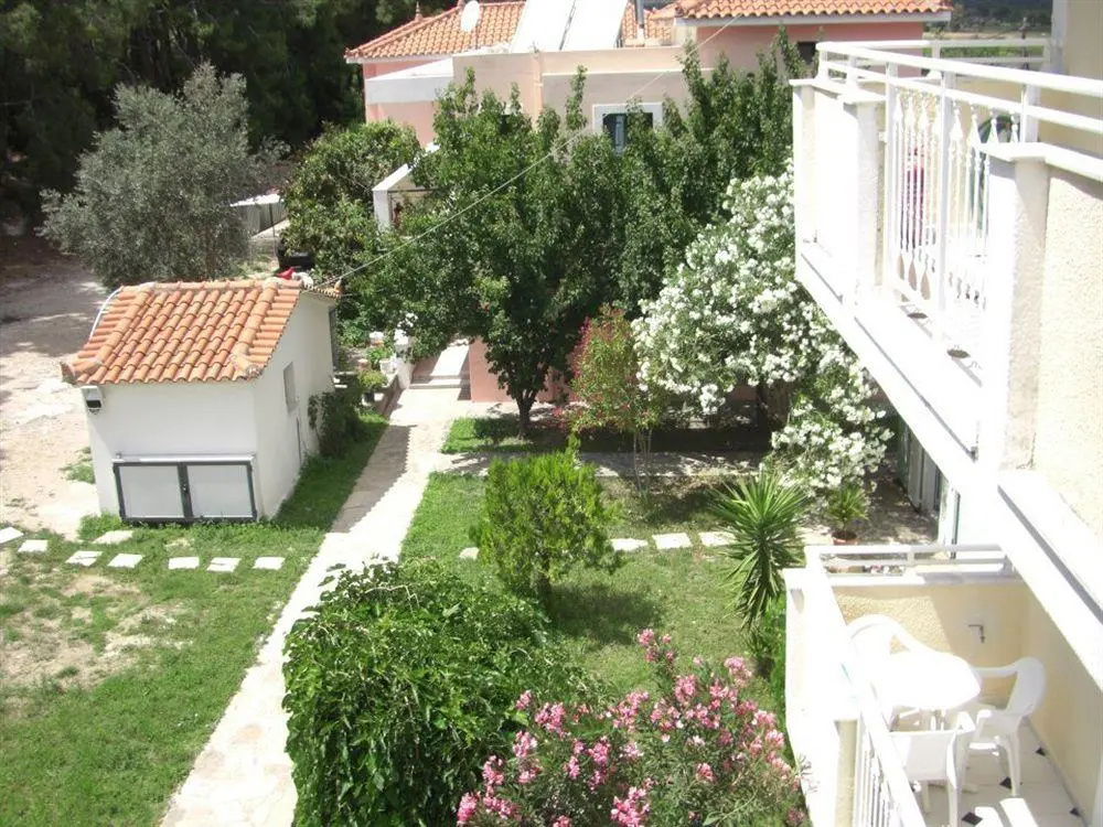 Zeus Hotel 2 * Zeus Hotel 2 *