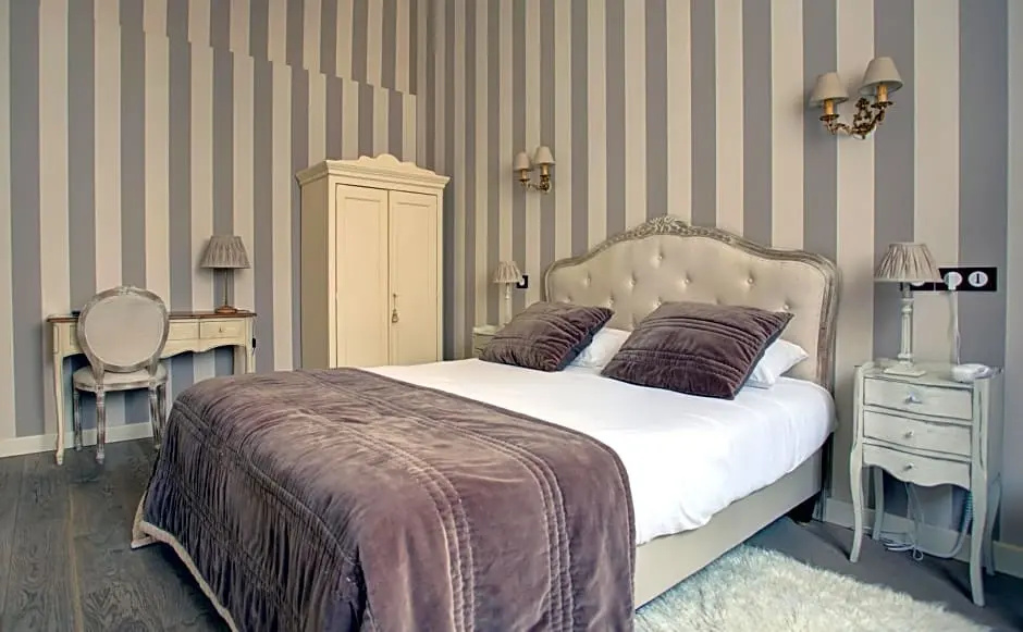 Comfort room