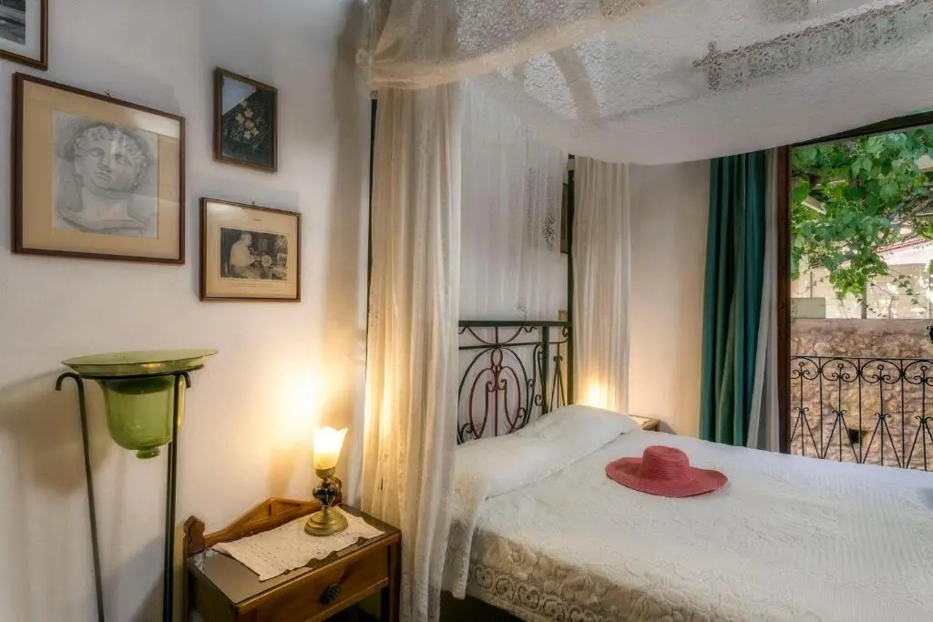 Economy Double room (full double bed)