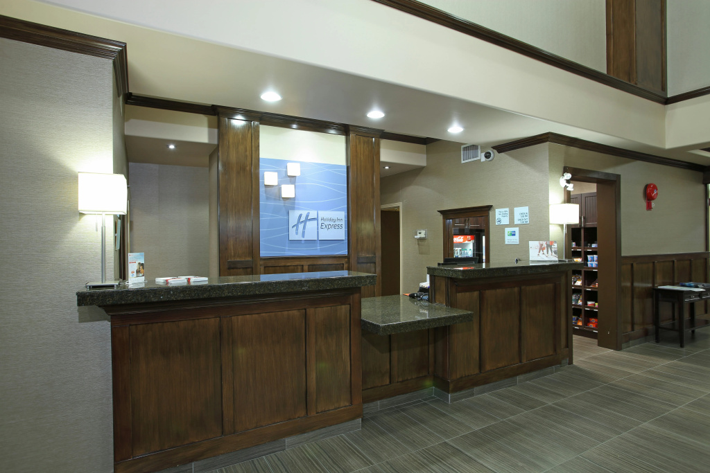 Holiday Inn Express & Suites - Vernon by IHG - Général