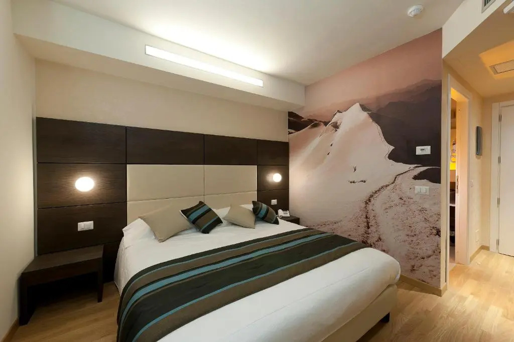 Hotel photo 32