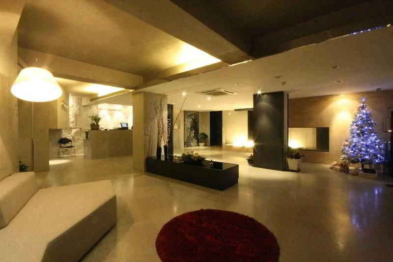 Hotel Tria by null
