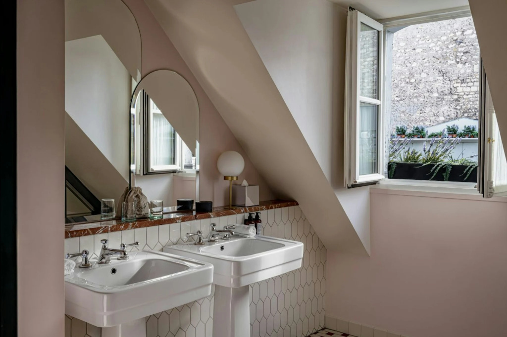 Hotel Des Grands Boulevards 6